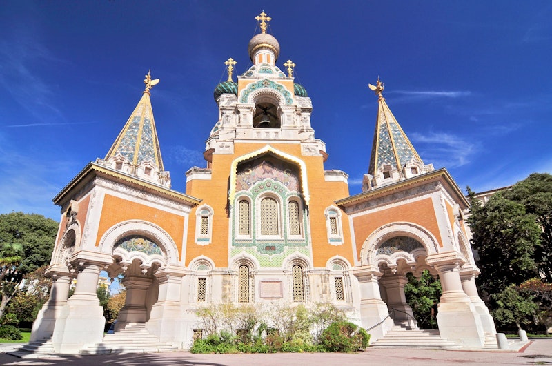 top-attractions-in-nice-cathedrale-orthodoxe-russe-saint-nicolas-daytrip4u