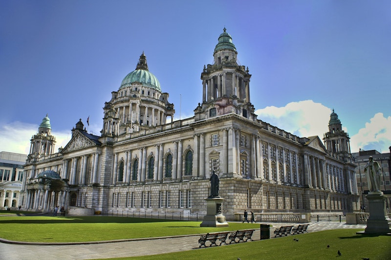 top-5-things-to-do-in-belfast-city-hall-photo-DayTrip4U