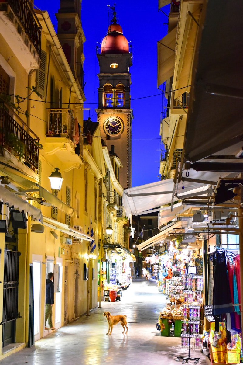 must-do-experiences-in-corfu-old-town-daytrip4u